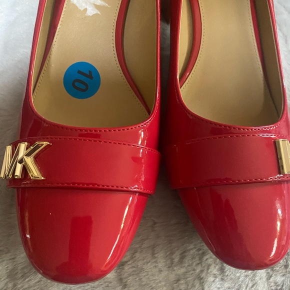 Michael Kors Patent leather shoes - Picture 9 of 11